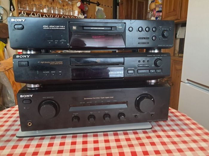 Sony Minidisc deck, CD player and Amp