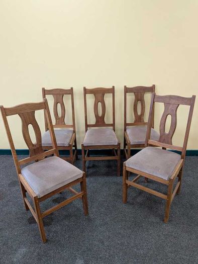 Dining Table and 5 Chairs