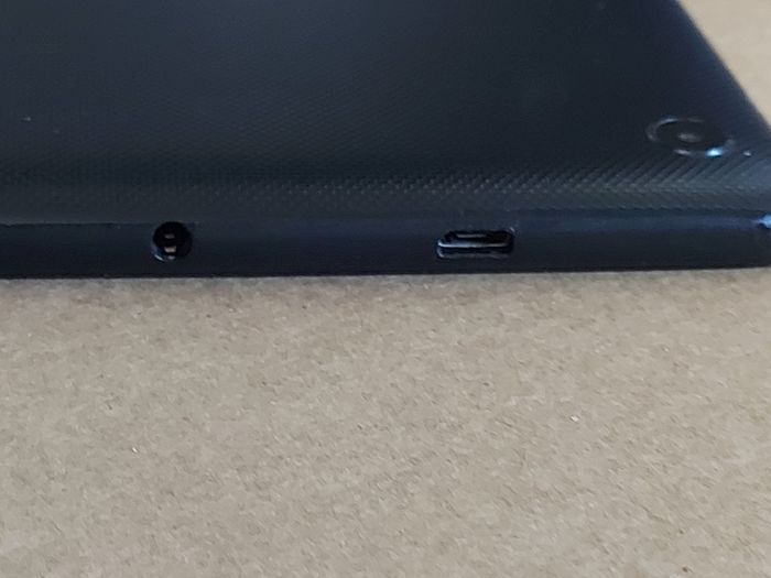 Alcatel 7 inch Tablet, pin locked, in very good condition