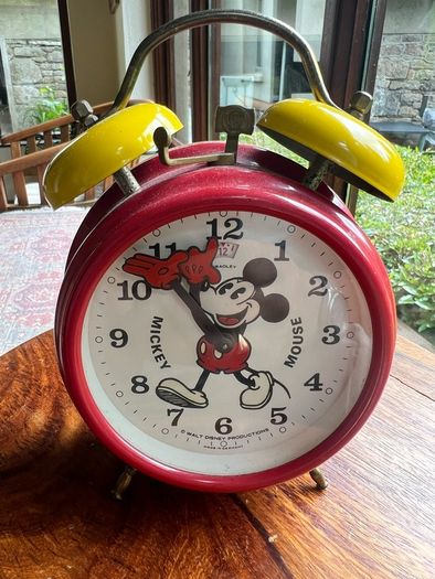 vintage Walt Disney Mickey Mouse alarm clock