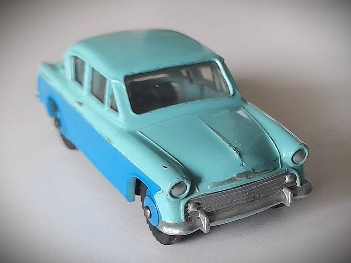 Diecast Vintage Dinky Toys Sunbeam Rapier - Near Mint Original Condition/Very Good Box