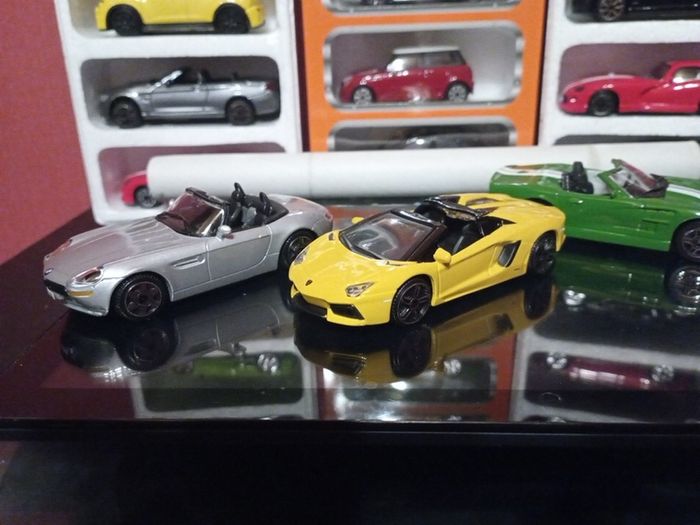 5 Diecast Models - ROADSTERS