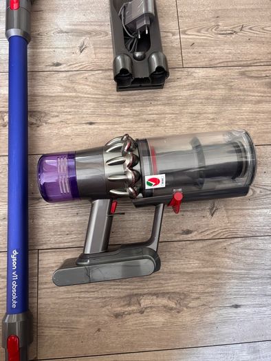 Dyson V11 Absolute