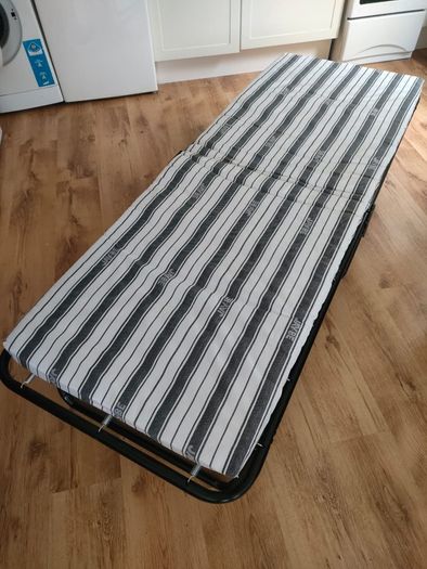 Fold-Up Bed