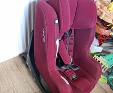 Nuna twisting child car seat