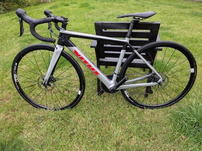Vitus Venon - Carbon - Shimano 105 - 52cm