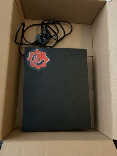 Xbox One X 1Tb with New Controller