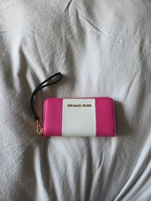 Michael Kors wristlet wallet bn