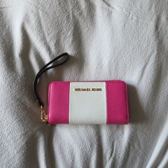 Michael Kors wristlet wallet bn