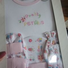 6 Piece Baby Gift Set Age 0-3 Months