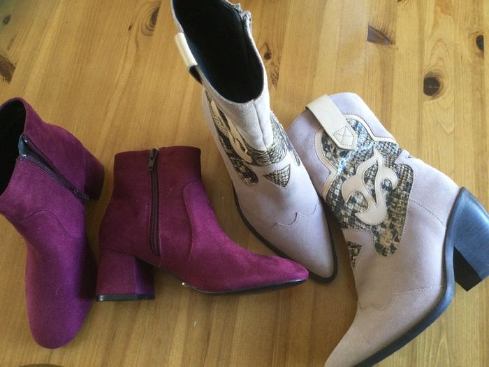 Ladies boots size 3