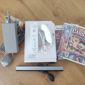 Nintendo Wii + Games