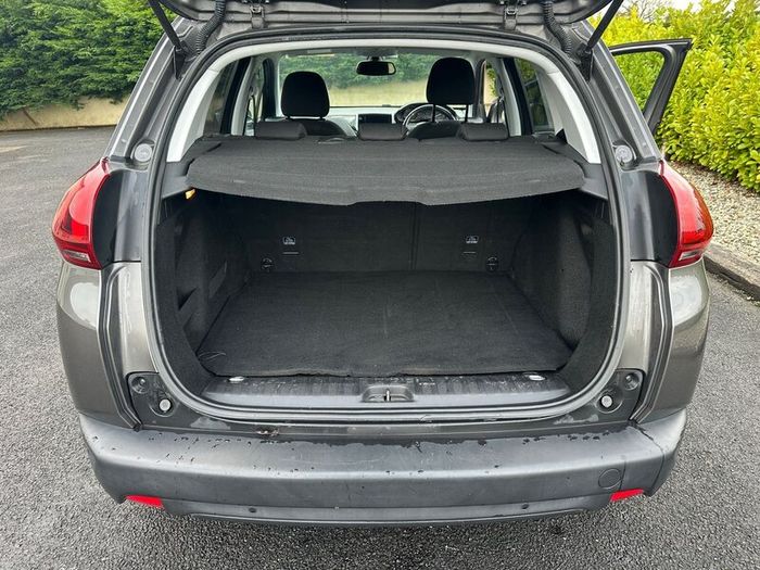 2018 Peugeot 2008 1.2 petrol with warranty