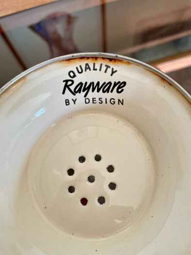 Vintage Pretty Rayware Metal Kitchen Sieve Enamelware Drainer