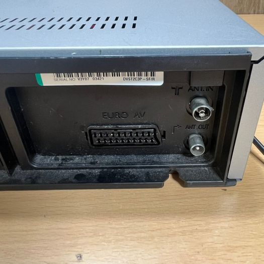 Daewoo ST220P VHS VCR Video Cassette Recorder Player + Remote - Tested Working