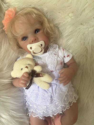 Reborns By Laura.  Introducing Pixie Belle.  Stunning, Heavy, Weighted Reborn Doll
