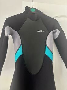wetsuit