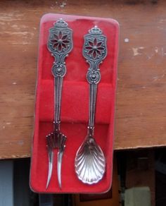 souvenir spoon set