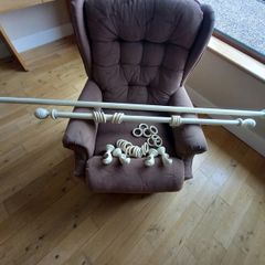 Curtain poles