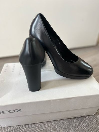 heals