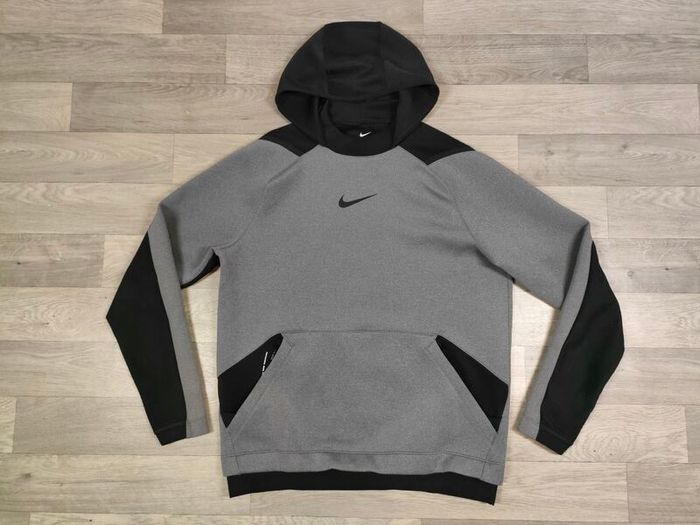 Nike Pro Center Swoosh Hoodie Mens Medium