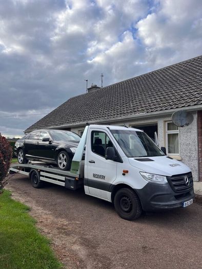 Recovery towing service