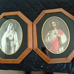 Pair of vintage framed Our Lady and Jesus devotional  prints. Religious items.
