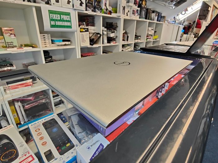 Dell Vostro 5471 Laptop 14" 8th Gen Core i5, Fast 500 SSD, 12GB RAM, Webcam, HDMI Windows 11 Pro
