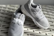 Nike Junior Roches
