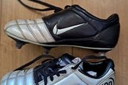 Nike Total 90 Football Boots - Size 5.5 (UK)