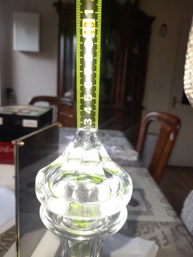 A Beautiful Vintage Waterford Crystal Cut Glass Decanter with Original Top Colleen Pattern and in good condition with no chips or cracks