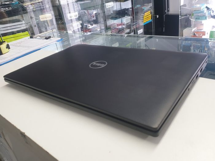 Dell Latitude 7480 14" Laptop Core i7-7600U 2.80GHz 16GB DDR4 512GB SSD Win11 Pro