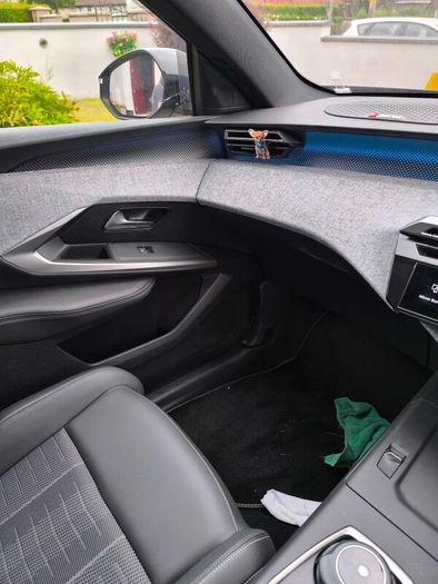 2025 Peugeot 3008 GT