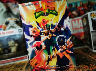 Mighty Morphin Power Rangers Graphic Novel ! Volume 1 ! 2016 ! by BOOM! Studios !
