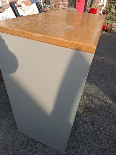 Fileing cabinet
