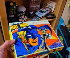 1977 DC comics batman puzzle(unopened)