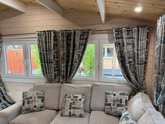 1 Bed Log Cabin