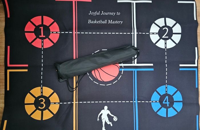 Basketball training mat with agility ladder