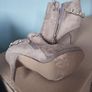 light cream velvet heels Image 3