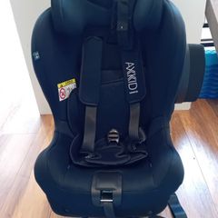 Axkid Minikid rear facing car seat