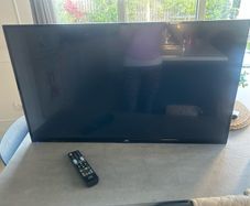JVC 40' Television (not smart tv)