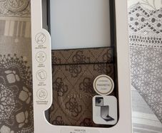 Guess samsung galaxy Z flip 7 case