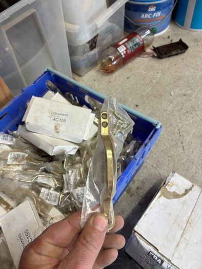 bow handle