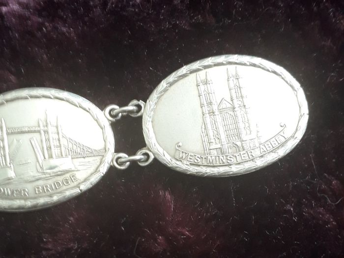 Vintage - 'London' -  Silver Bracelet