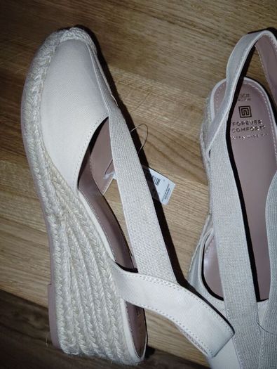 NEW.women sandal.size40
