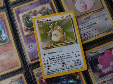 Kangaskhan ! Holo Rare ! from Jungle Set ! 1999 ! Vintage Pokemon Card !