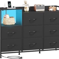 Chest of Drawers with Charging Station and LED Light, 8 Drawers Storage Unit for Bedroom with Outlets and USB Ports, Storage Cabinet for Kids Dorm Living Room Closet, Black