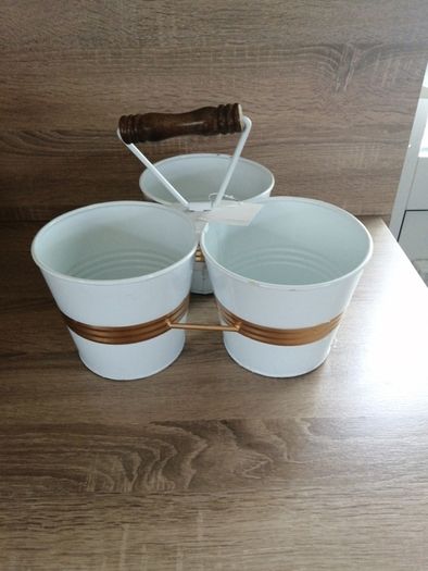 Triple plant pot, shoe holder