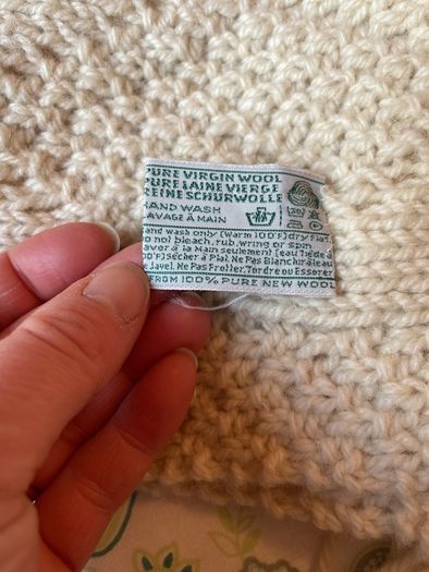 Vintage John Molloy 100% wool hand knit Aran cream scarf