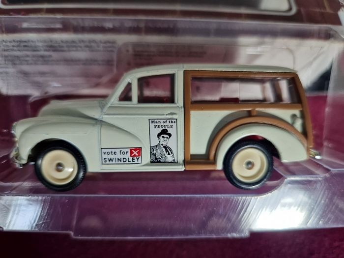 lledo coronation street model